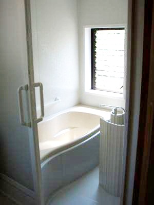 お風呂と洗面所、和室をリフォームしました。