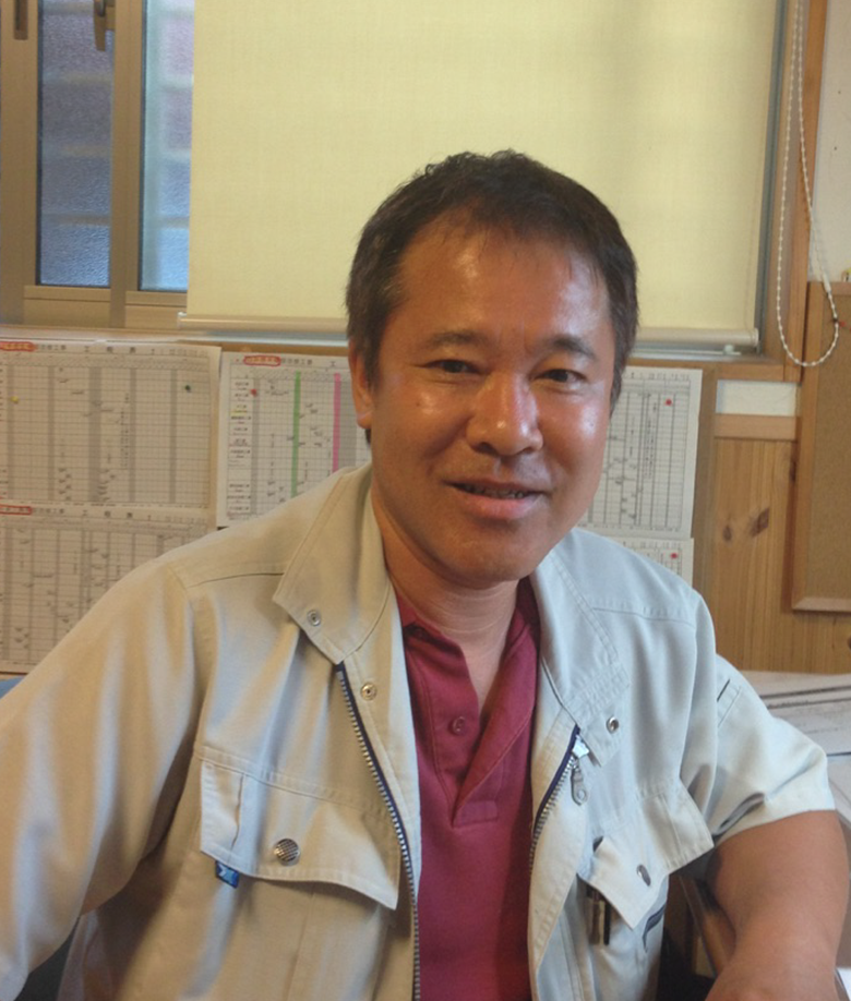 一級建築士　岡田