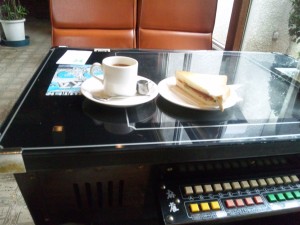 豊橋名物モーニングセット♪