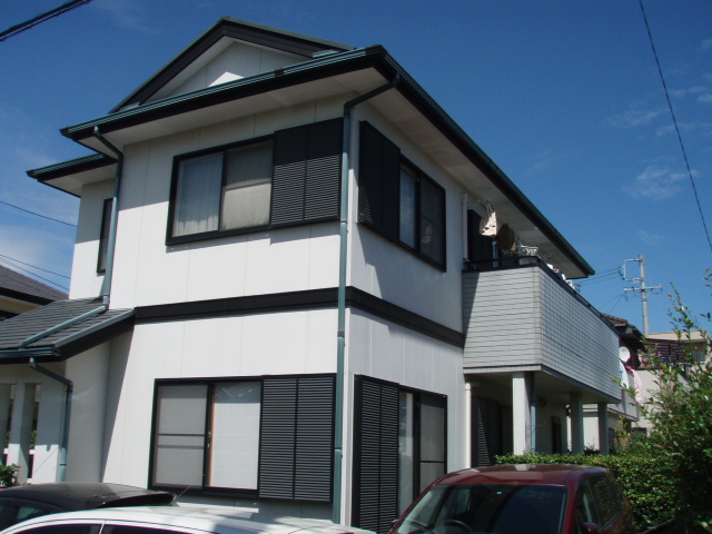 すっきりとして暖かな印象の建物になりました。 すっきりとして暖かな印象の建物になりました。