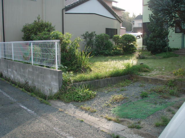 購入した中古住宅の水廻り全てと外構工事を行いました。