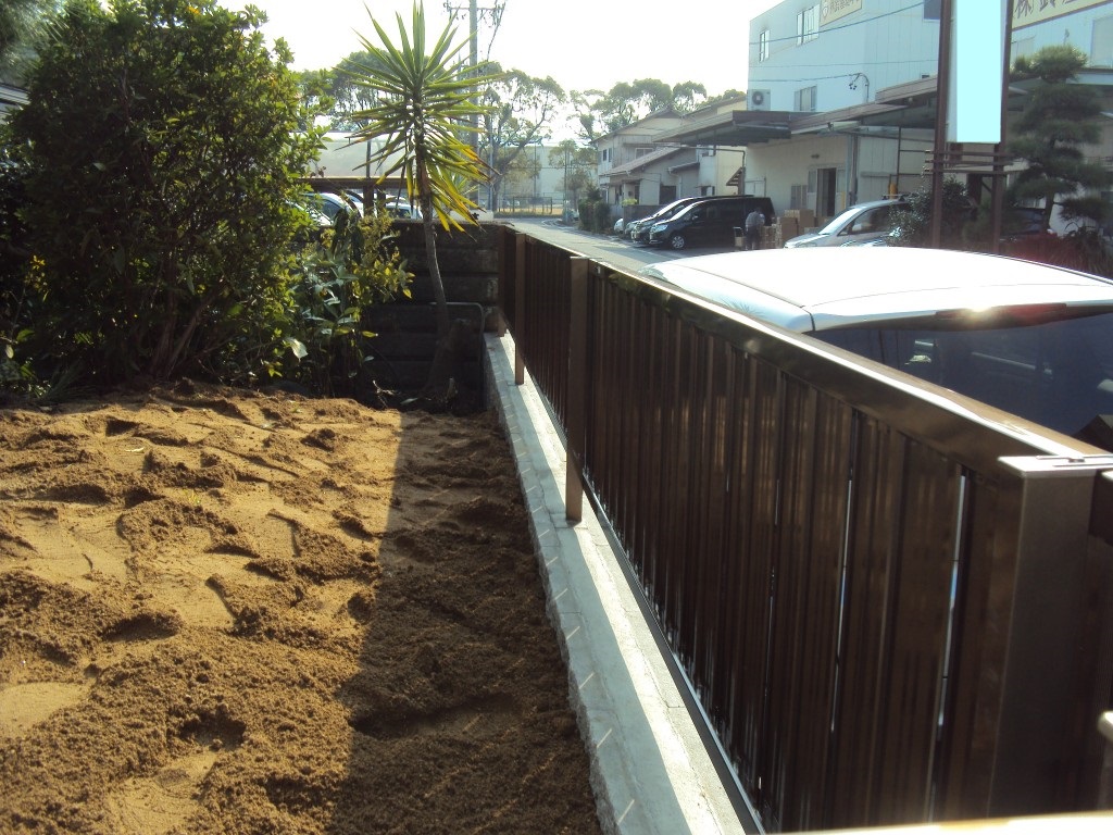 庭の盛り土も復旧され全ての工事が完了しました。