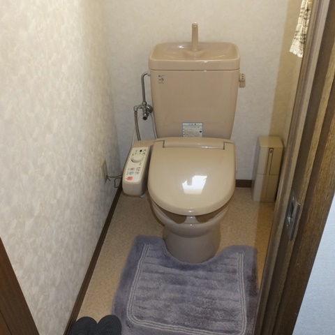 トイレリフォームとクロス貼り替え　他