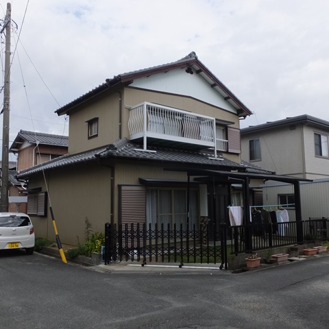 外壁の塗り替えをしました。 外壁の塗り替えをしました。