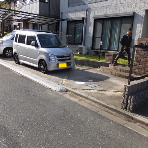 駐車場の拡張工事をしました。