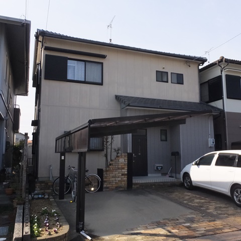 外壁塗り替えと庭の整地をしました 外壁塗り替えと庭の整地をしました