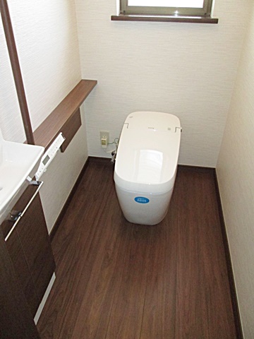 １階と２階のトイレをリフォームしました