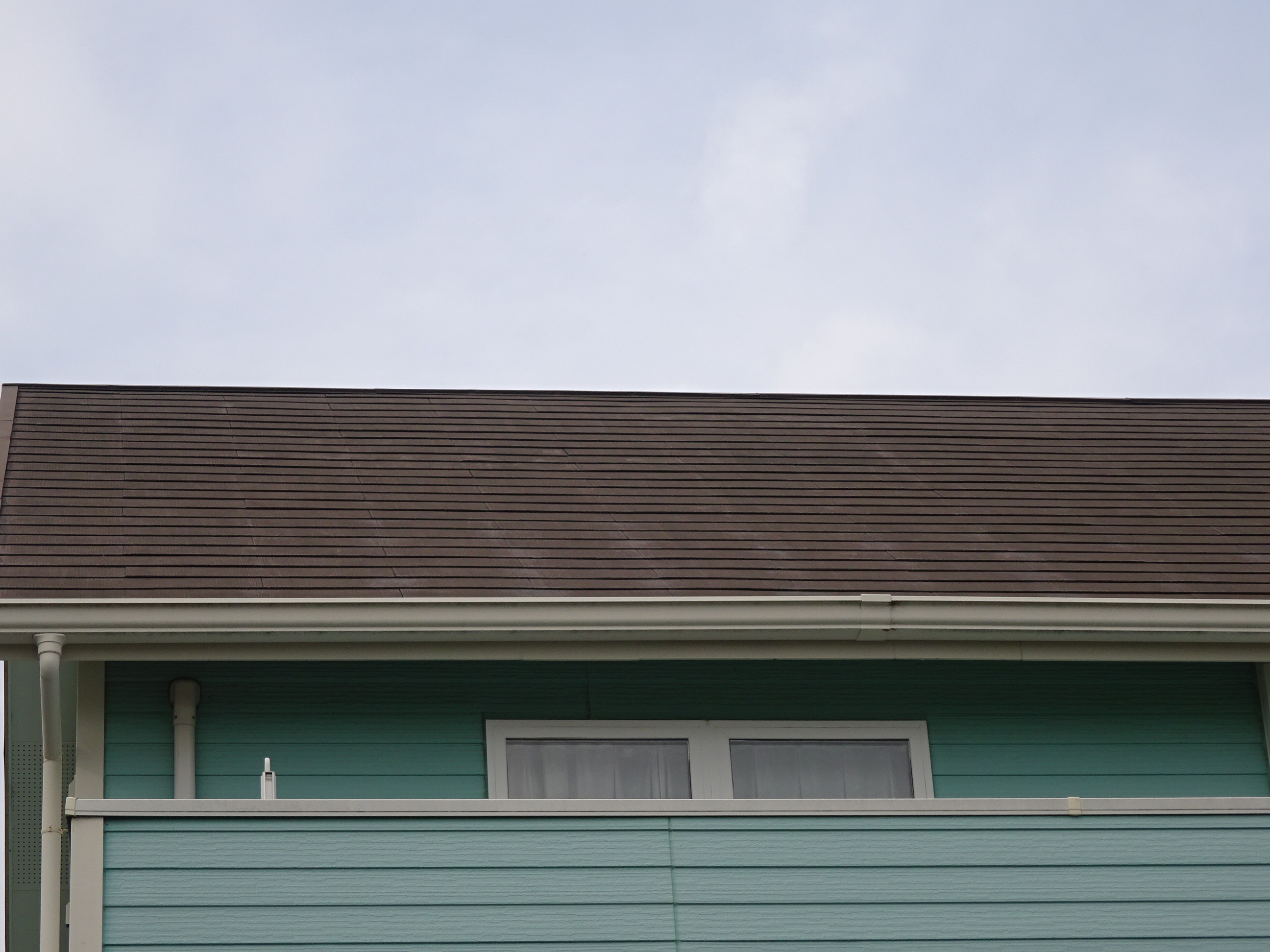 屋根と外壁の塗り替え、白蟻防除工事をしました
