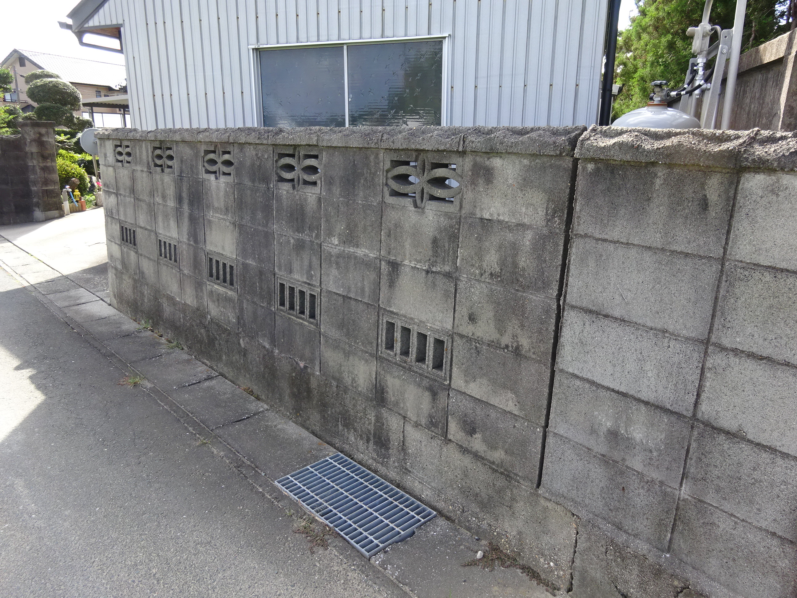 ブロック塀からフェンスにリフォームしました 公式 豊橋 豊川市の増改築 リフォーム専門店ありがとうの家