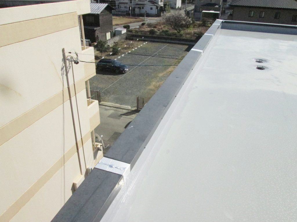 マンションの屋上防水改修工事をしました