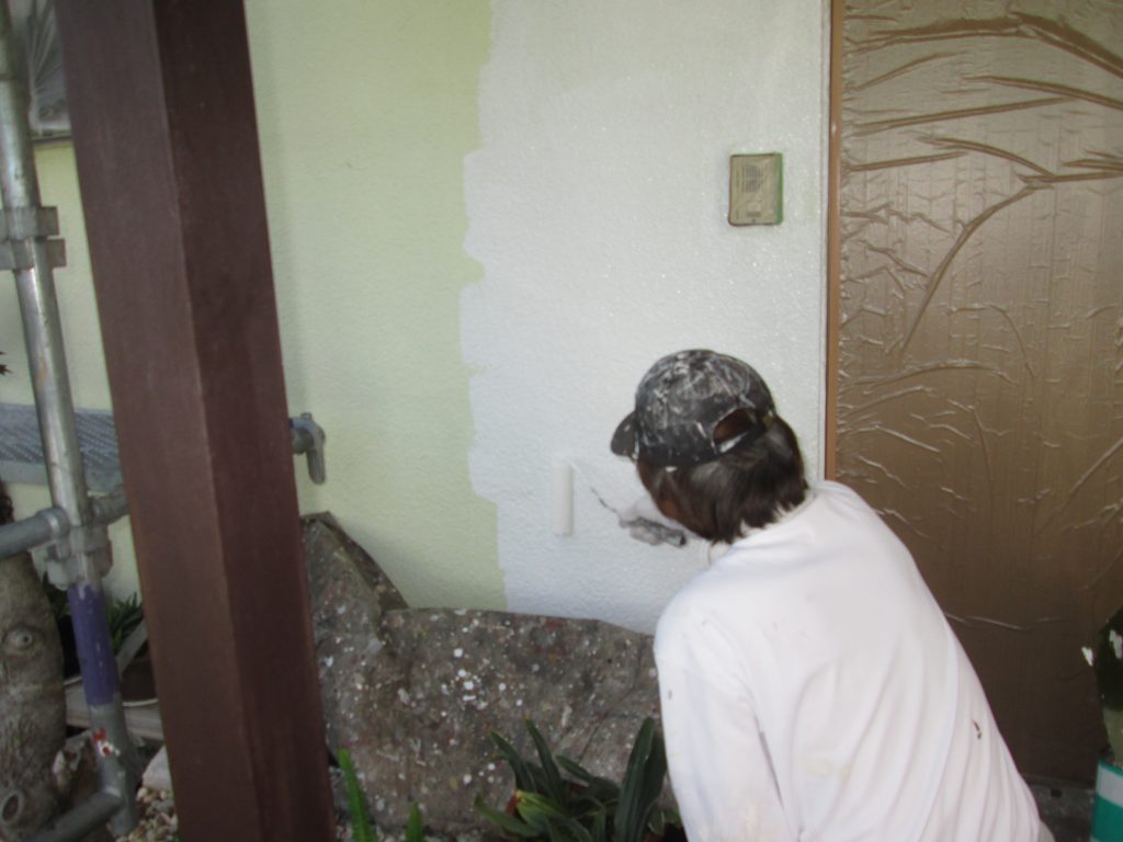 雨漏り止めと屋根・外壁塗装を行いました。（外壁塗装）