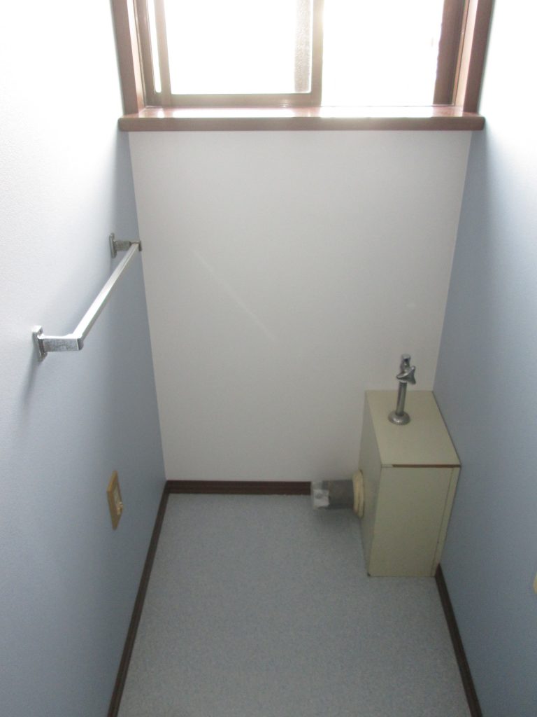 1階・2階のトイレをおしゃれにリフォーム。
