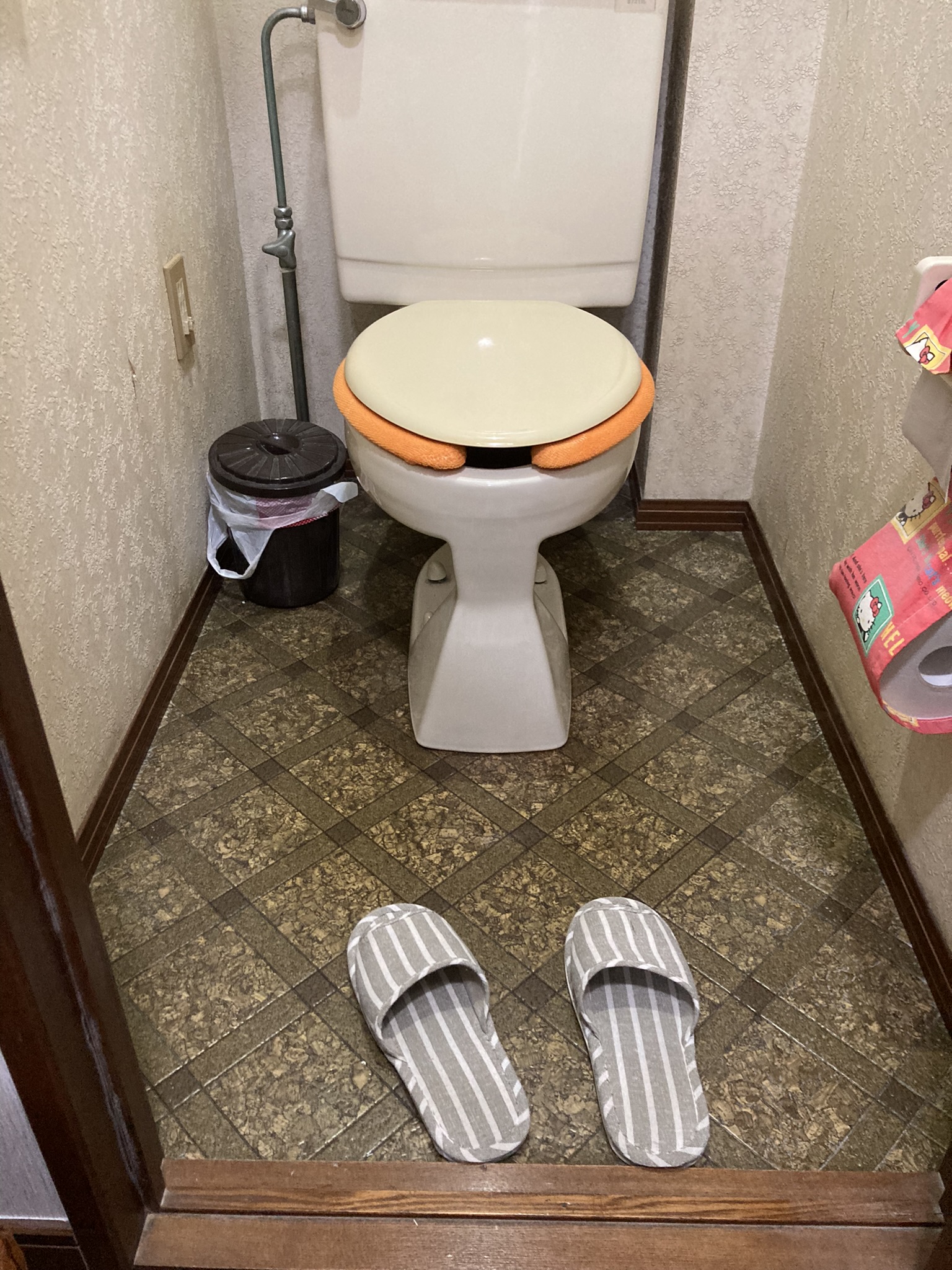 1階・2階のトイレをおしゃれにリフォーム。