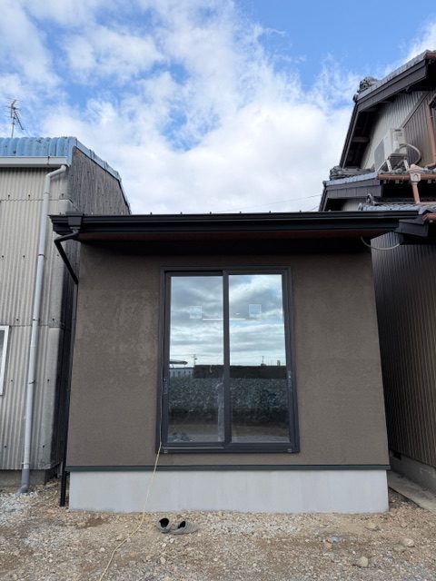 豊橋市 増築リノベーション施工事例｜実家の横に16帖LDKを増築し家族6人が集う住まいに