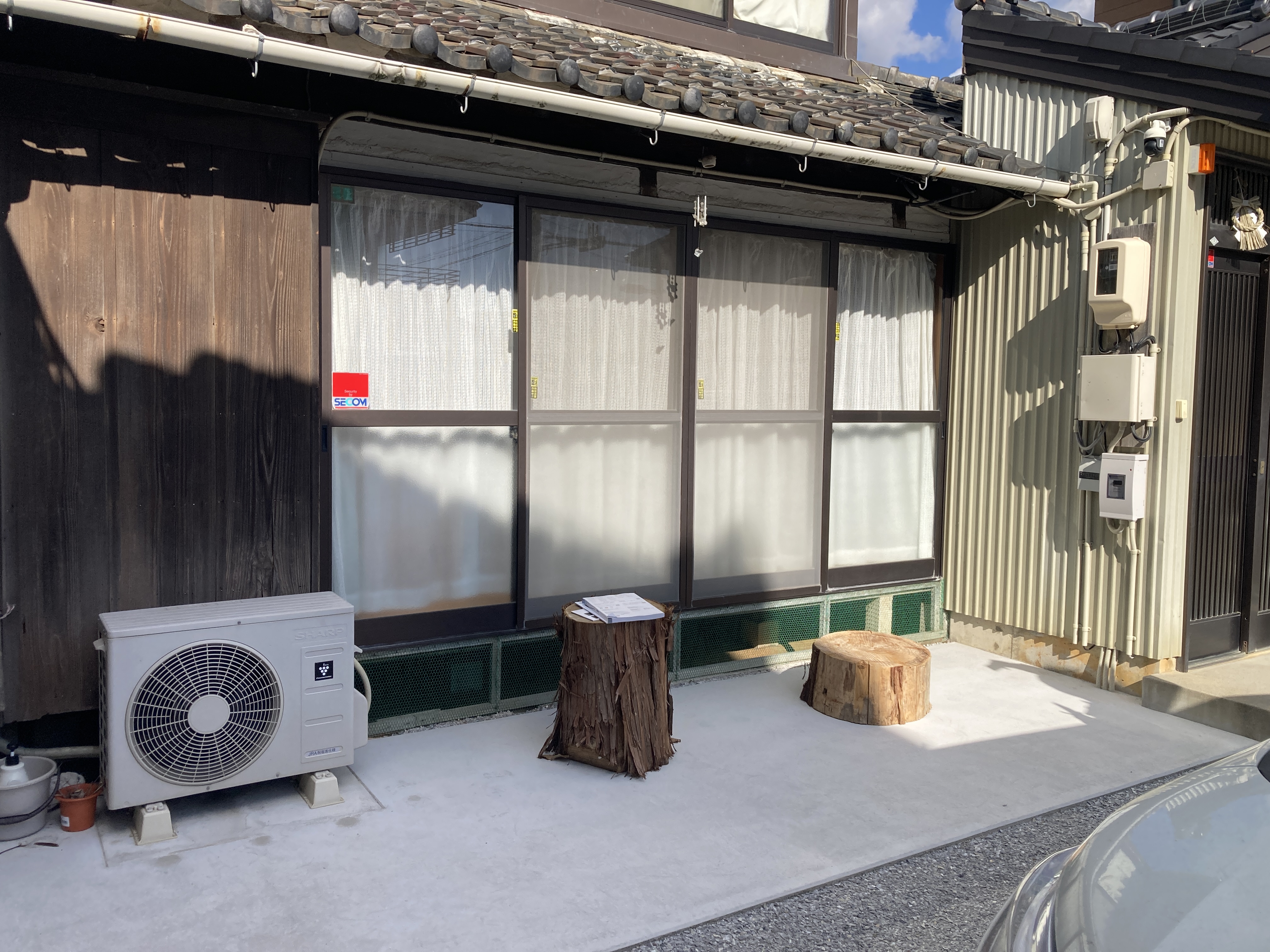 雨の日も安心！物干しテラス設置